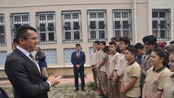 Sayın Valimiz Okay Memiş, Türk Telekom Fen Lisesinin düzenlediği TÜBİTAK Bilim Fuarı´nın açılışını yaptı.