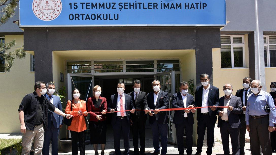 Köse Halk Eğitim Merkezi Binası ve 15 Temmuz Şehitler İmam Hatip Ortaokulu Açılışı Yapıldı
