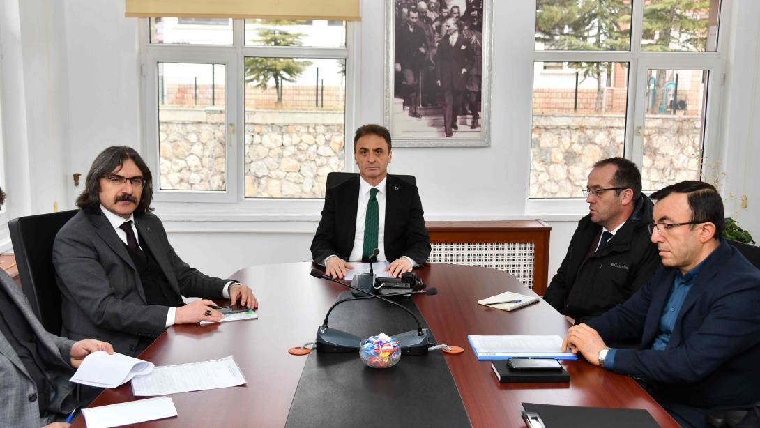 İl Millî Eğitim Müdürümüz Sayın Şener Doğan Başkanlığında Yangın Güvenliği Toplantısı Düzenlendi